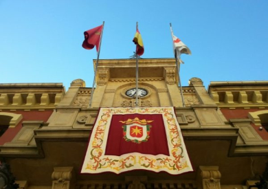 EL AYUNTAMIENTO DE ESTELLA RECIBE AL PRESIDENTE DEL FNAF